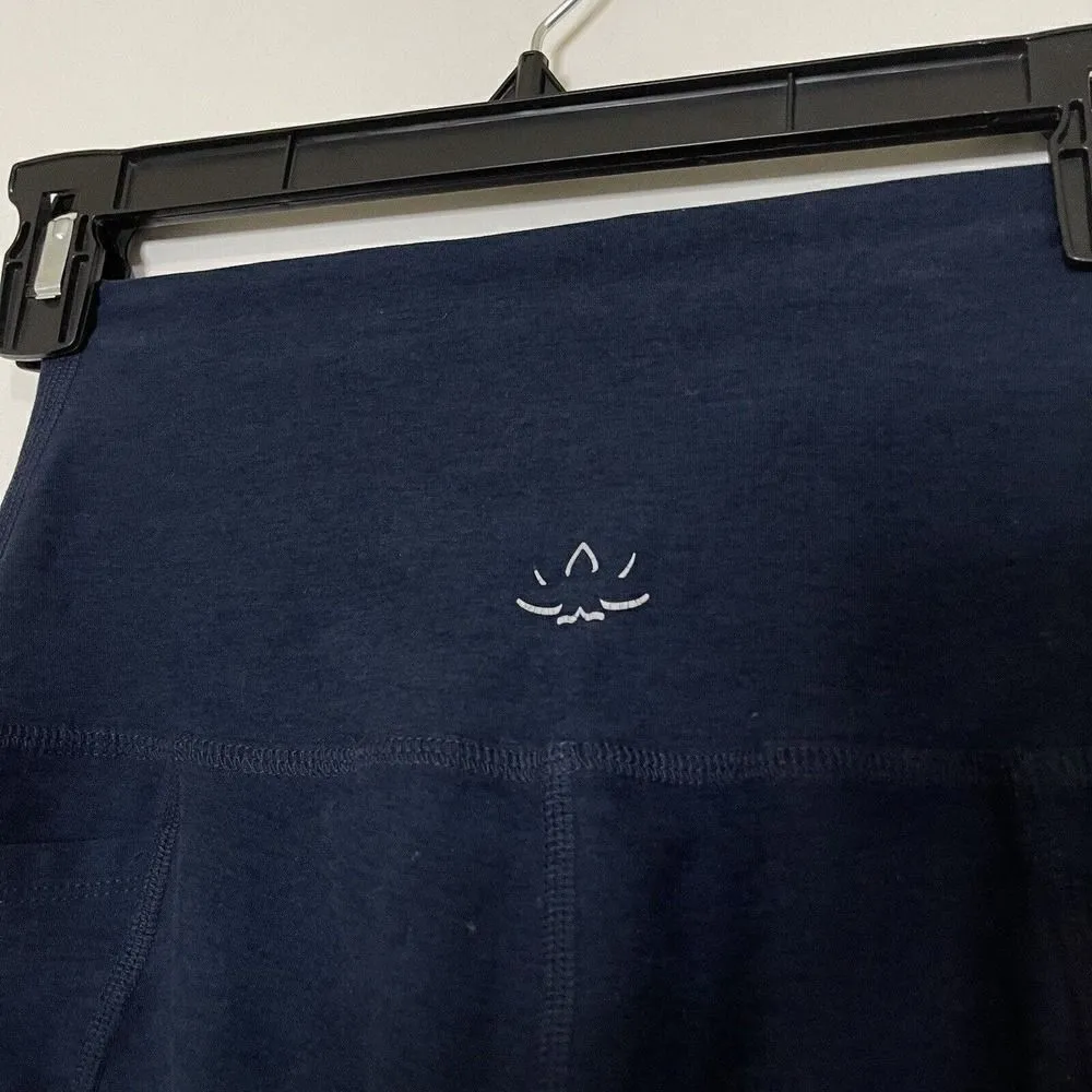 BEYOND YOGA Navy blue high waist side pocket athletic workout leggings XS - Image 3