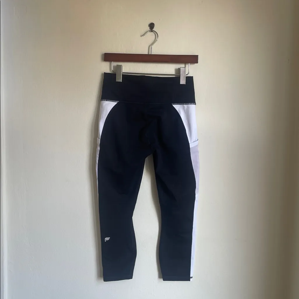 Fabletics On-The-Go Capri Leggings - Image 6