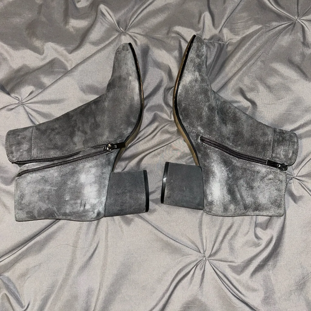 Gray Suede Boots Sz 8.5/38.5 Saks Fifth Ave Brand - Image 6