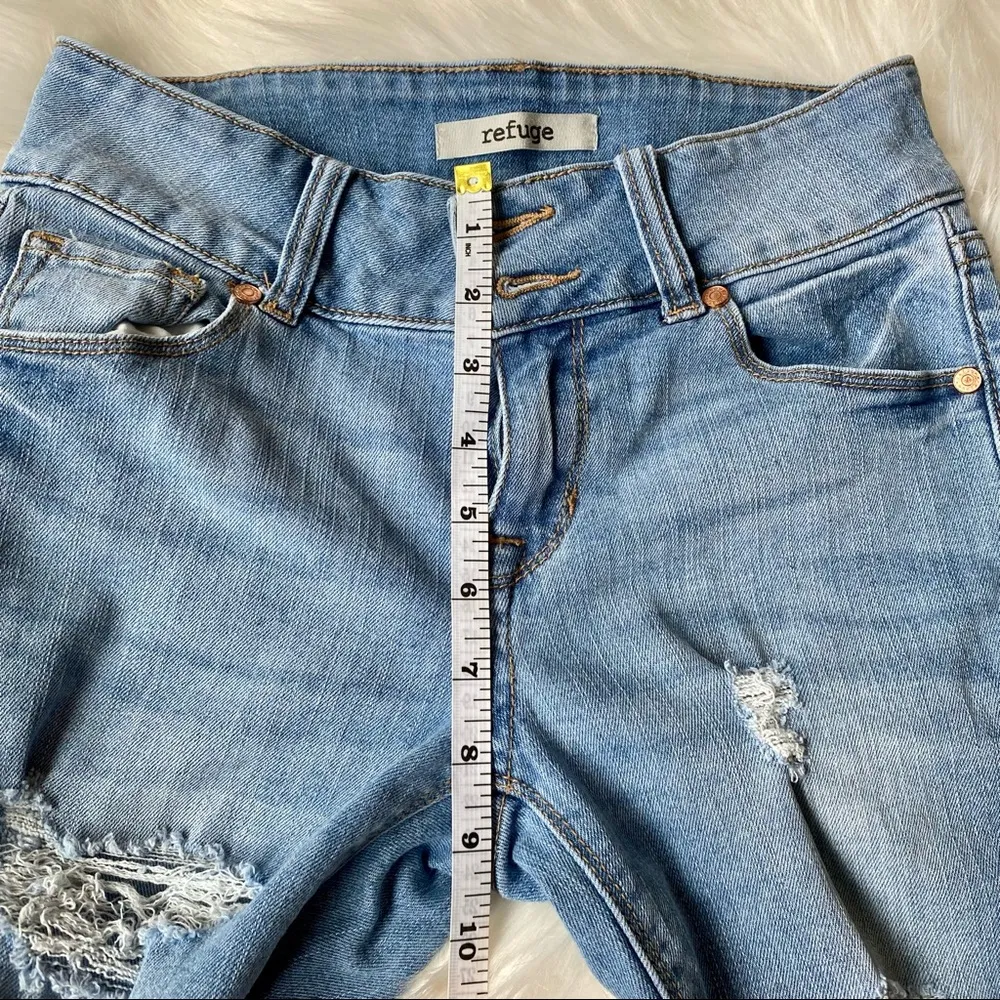 Refuge Charlotte Russe Distressed Blue Jeans - Image 8