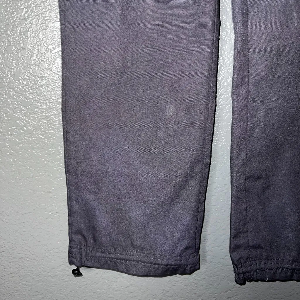 Green Town Gray Cargo Scrub Pants Women’s Medium – Drawstring Waist, Zip Pocket, - Image 4