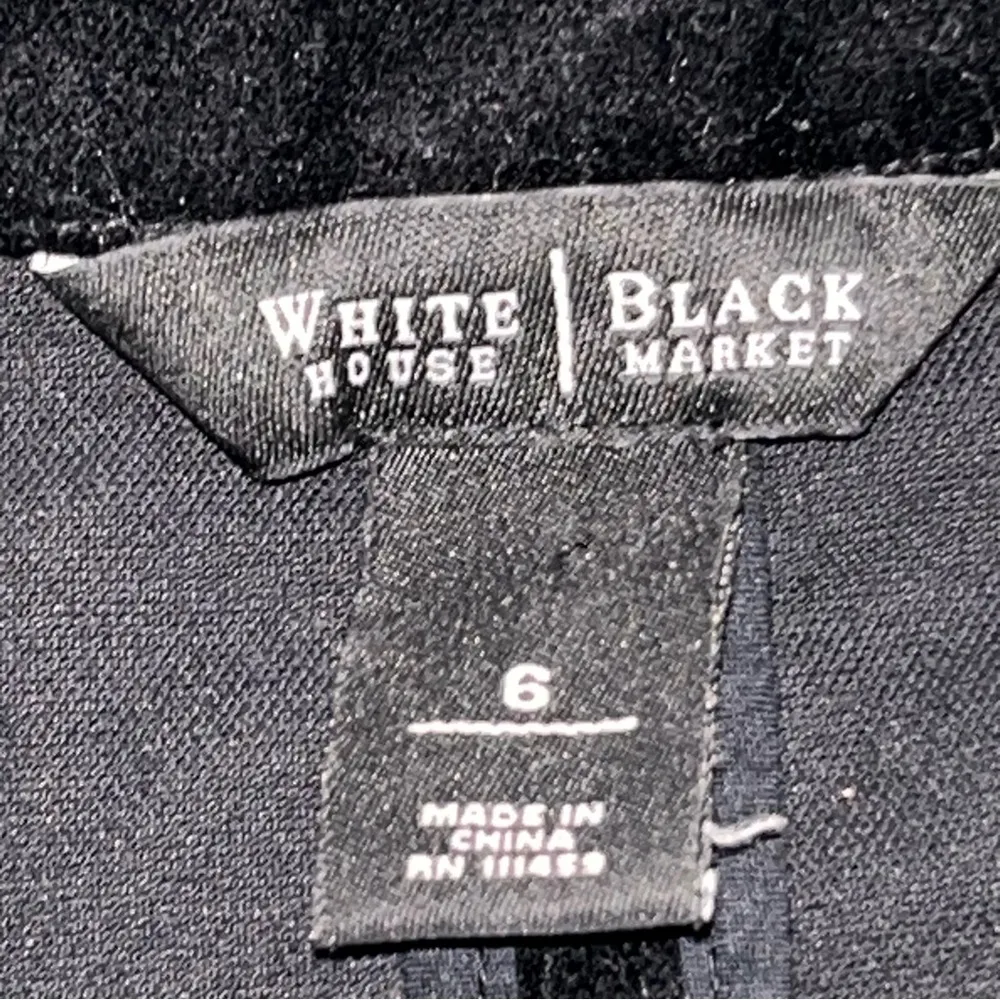 White House Black Market Black Velvet Blazer Jacket Suit Jacket size 6 - Image 7