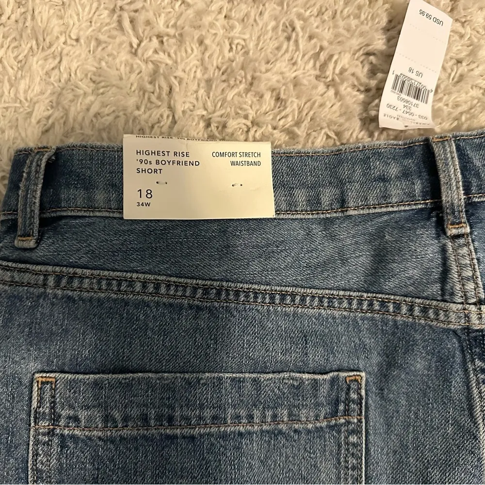 American Eagle Womens Highest Rise '90s Boyfriend Denim Short, size 18/34 - Image 3