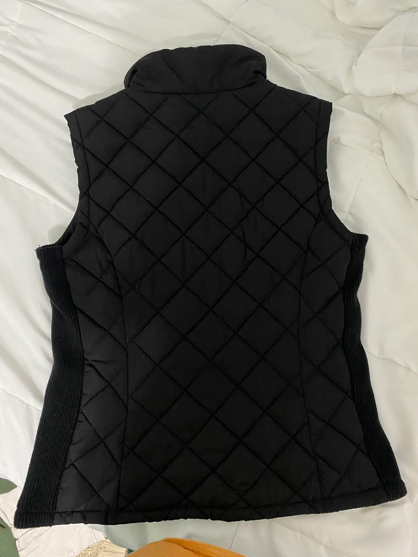 Andrew Marc Quilted Vest - Image 4
