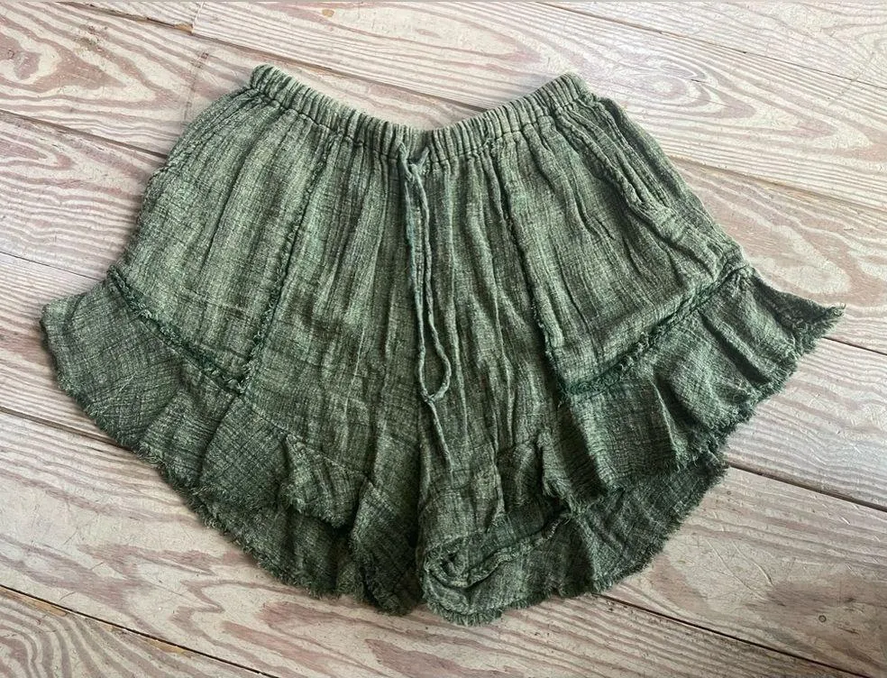 Free people solano shorts size large - Image 4