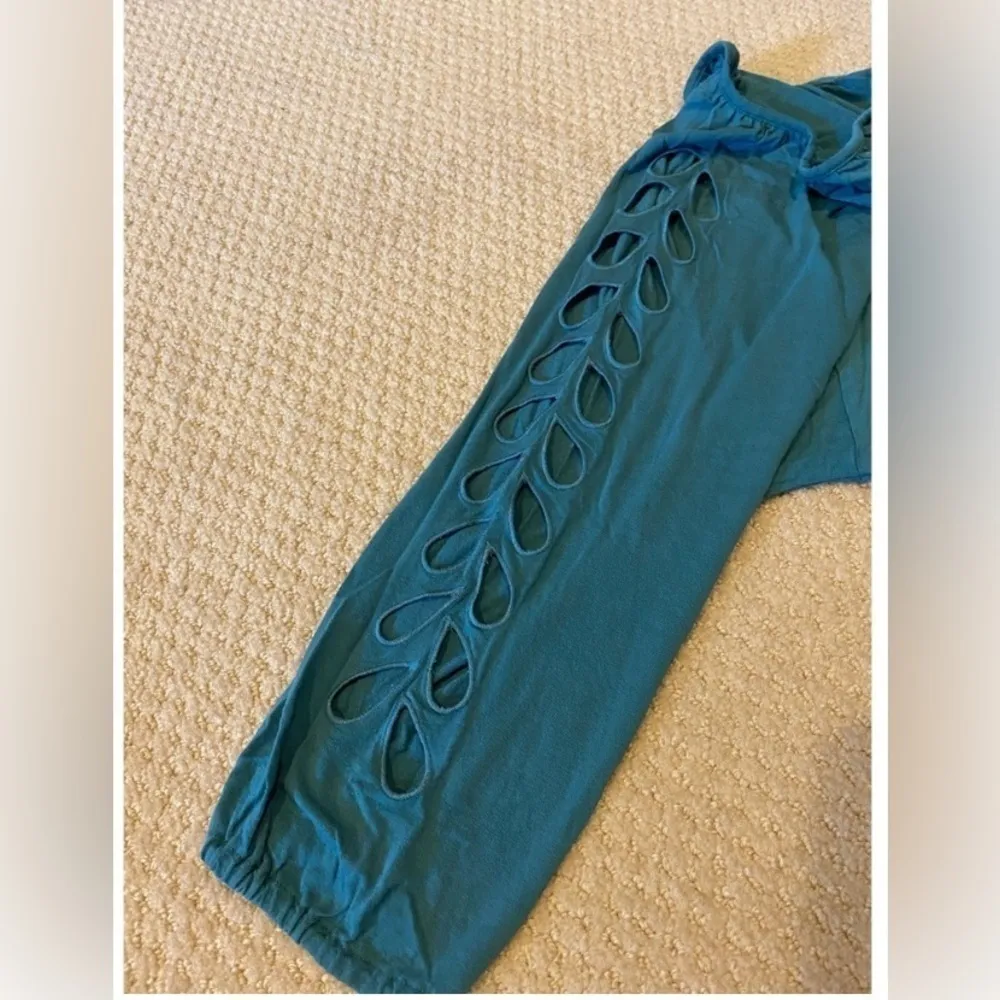 ⭐️ANTHROPOLOGIE Deletta Cut Out Sleeve Top - Image 4