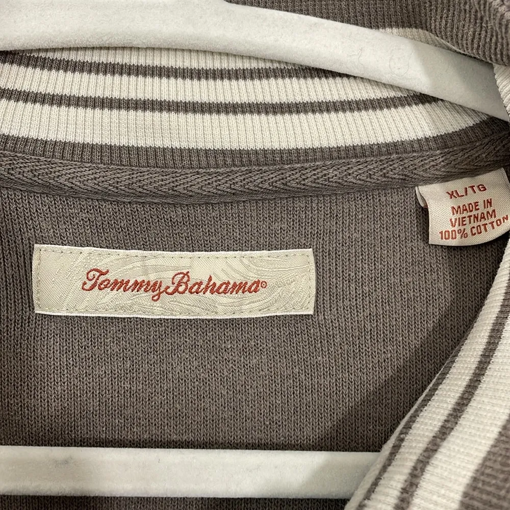 Tommy Bahama 1/4 zip Pullover Sweater - Image 3