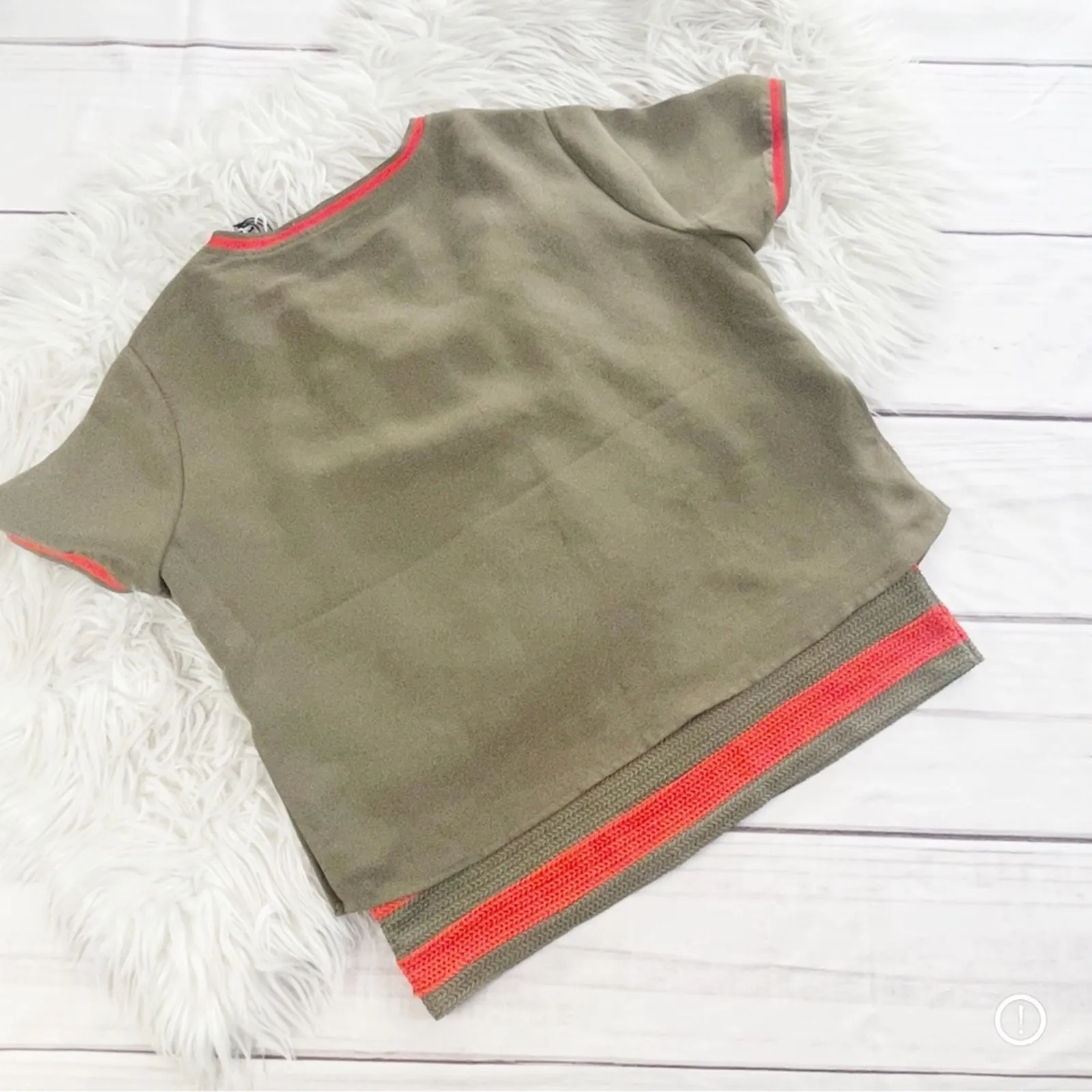 Scotch & Soda Women's Layered Mesh V-Neck Sporty Top Green‎ Size XS - Image 3