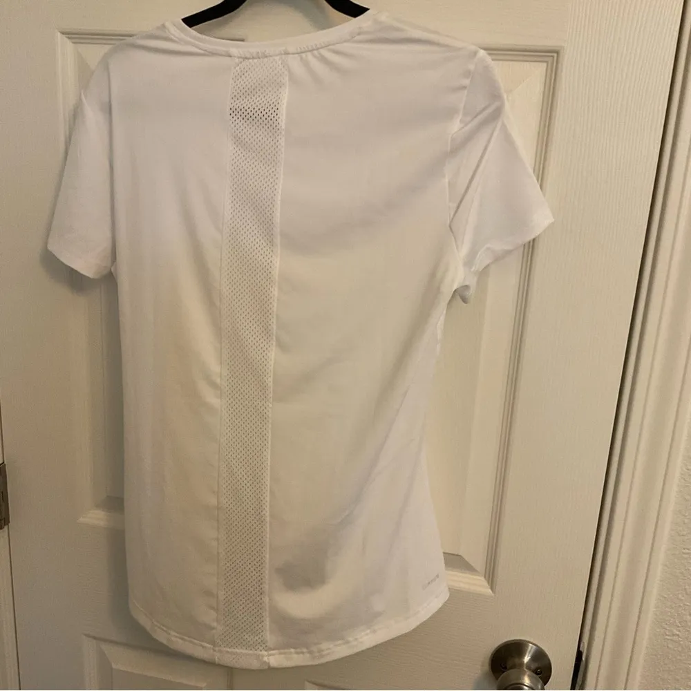 Adidas white tee size medium nwt - Image 8