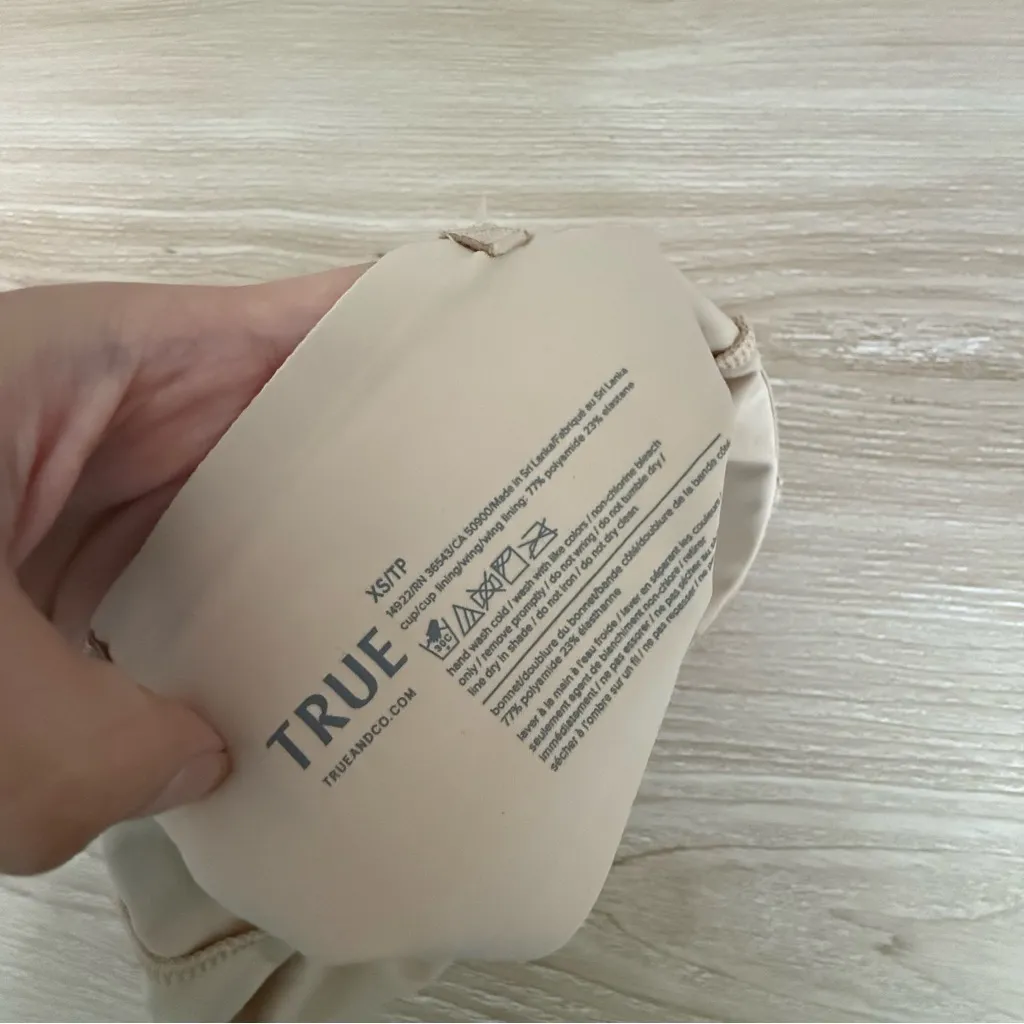 True and Co XS NEW Convertible Bandeau Bra Sand Beige Desert - Image 4