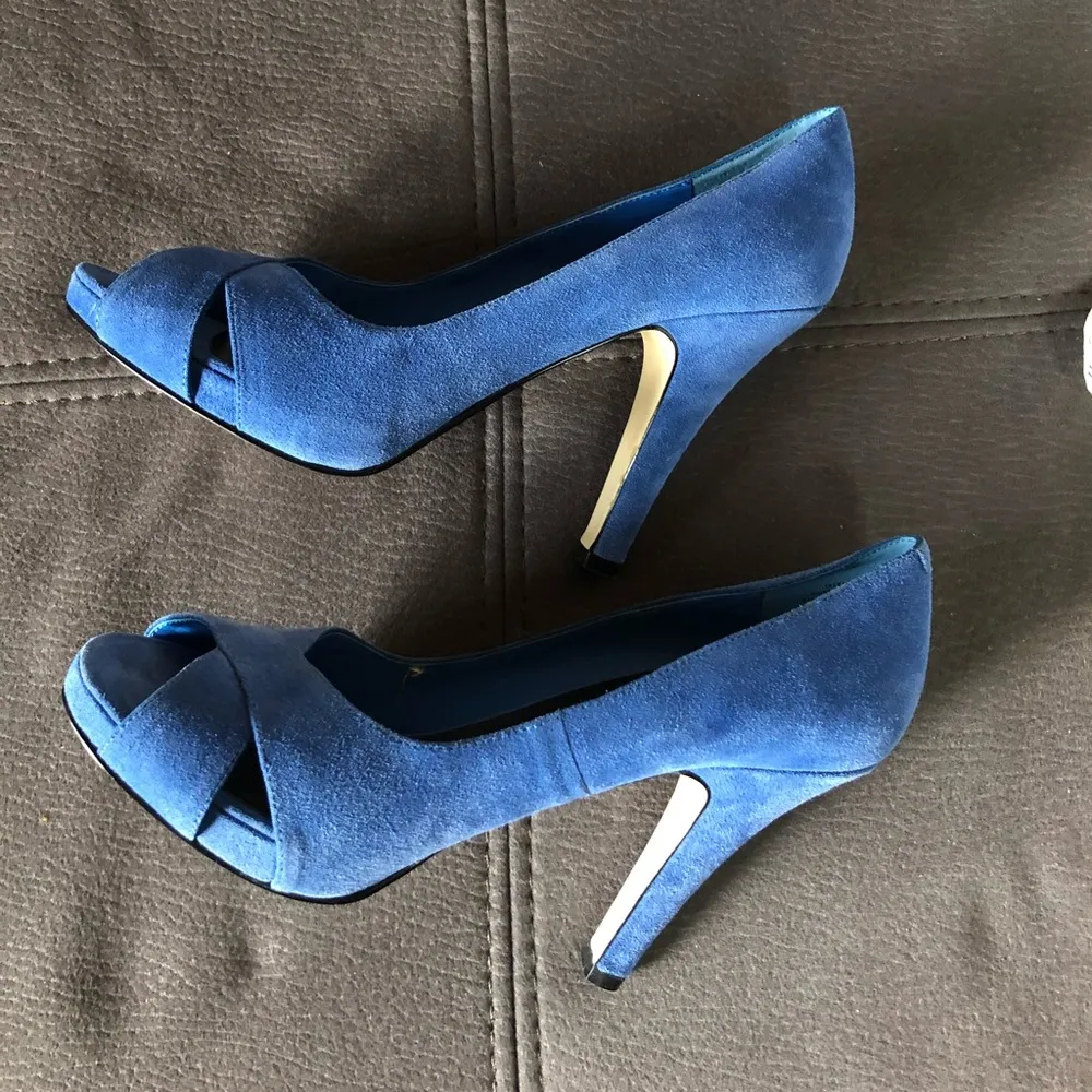 NWT NINE WEST Royal Blue Leather Suede Heels S7.5 - Image 4
