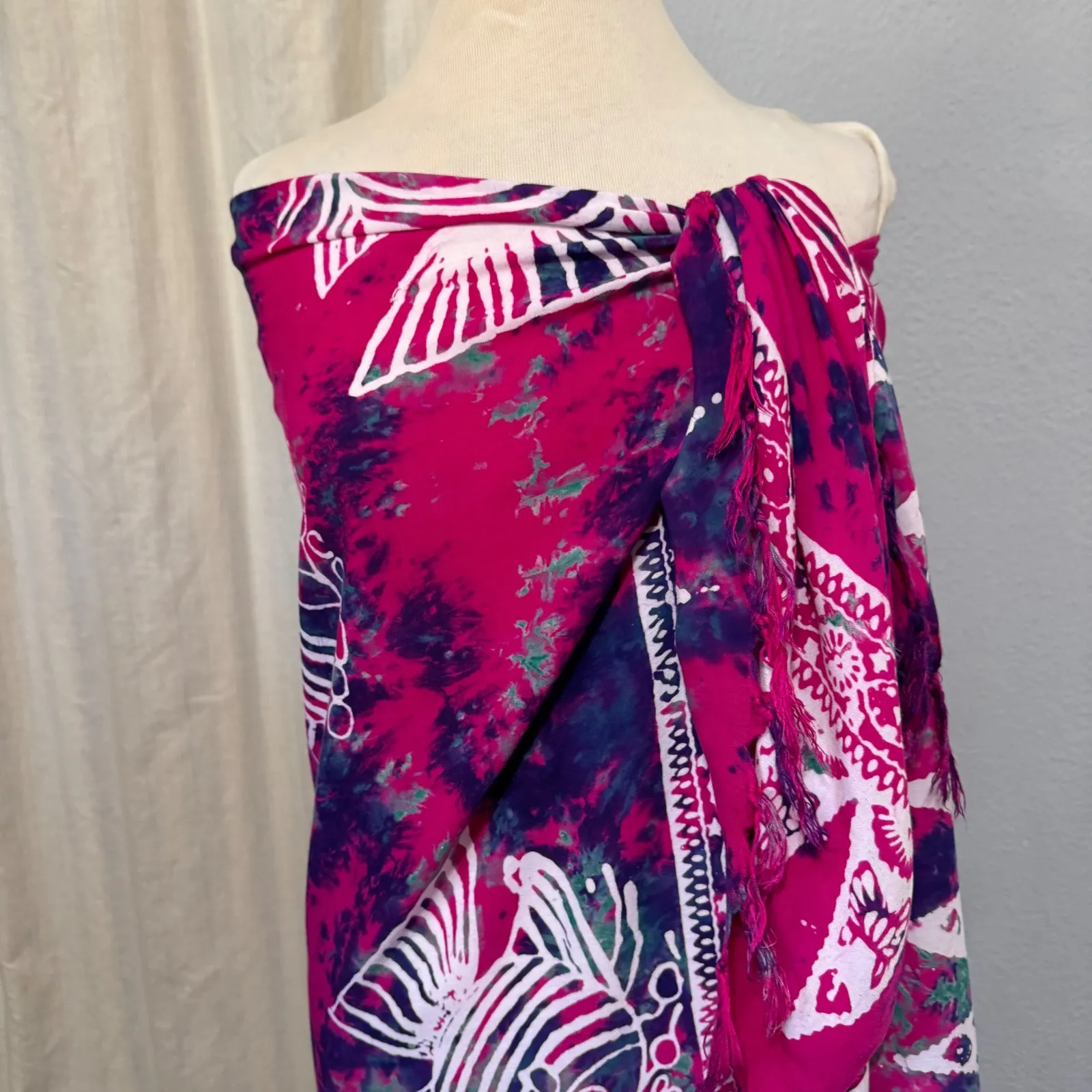 Pink Tie Dye Sarong Beach Wrap Cover Up Swimsuit Tropical Fish Print 65x47 in Size undefined - Image 12