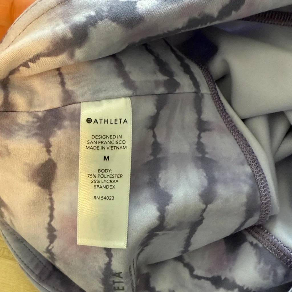 Athleta Mid-Rise Elation Printed Capri Legging, Purple Water Color Tie Dye, M - Image 10