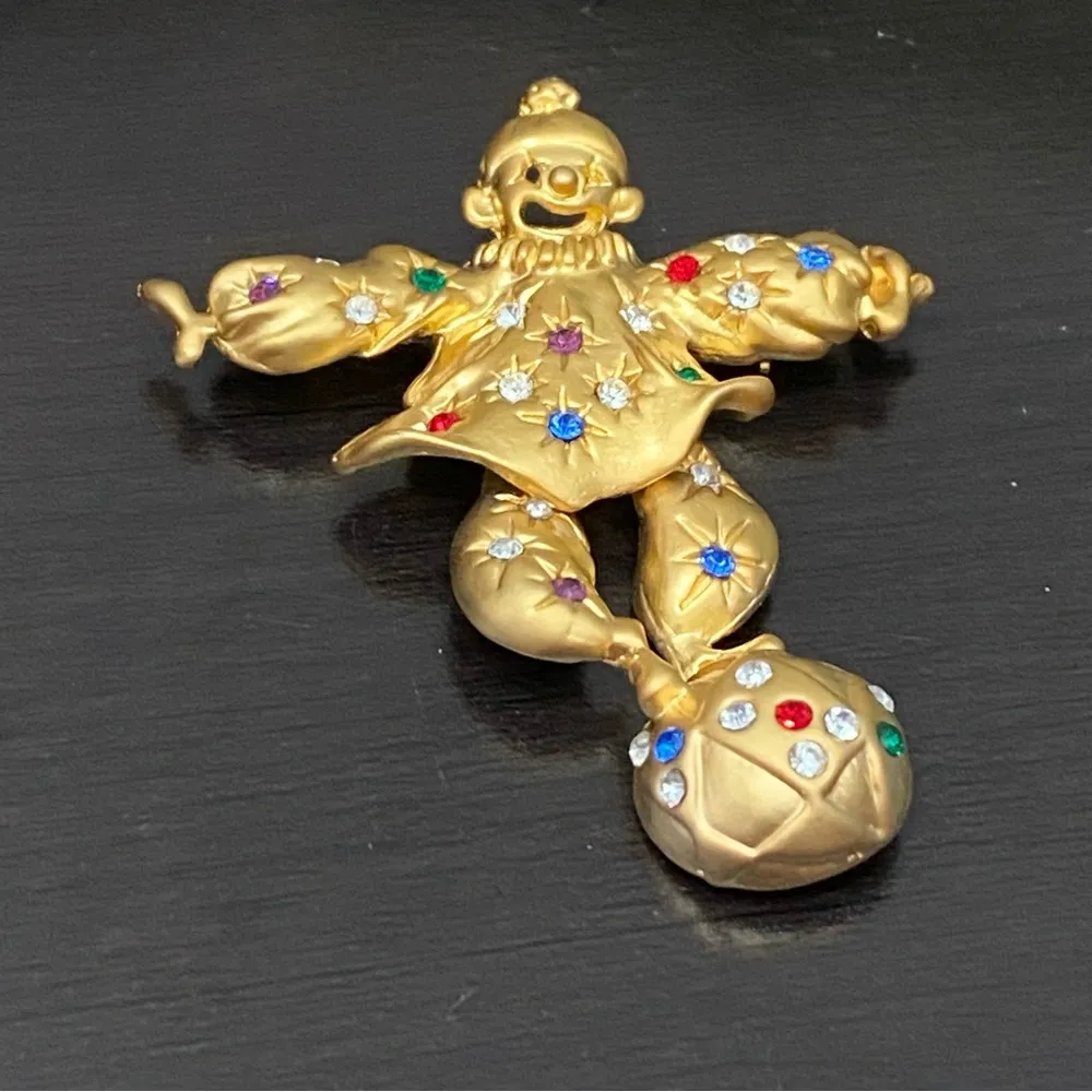 Vintage Regency Accessories Gold Articulated Clown Multi Rhinestones Brooch - Image 8