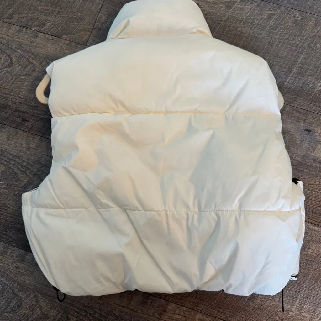 Fabrik Reversible Puffer Vest - Image 3