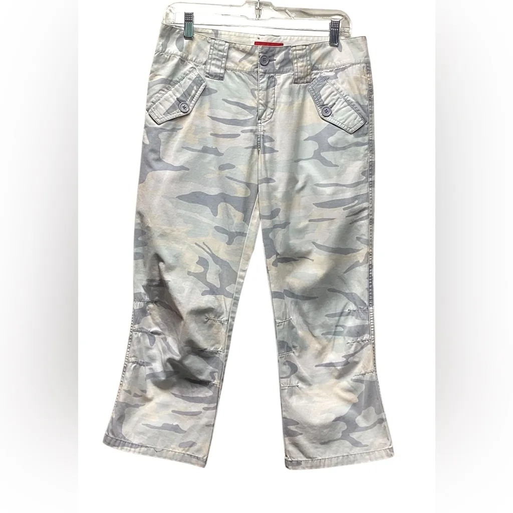 Unionbay Y2K. Light camo cropped pants. Size 9 - Image 4