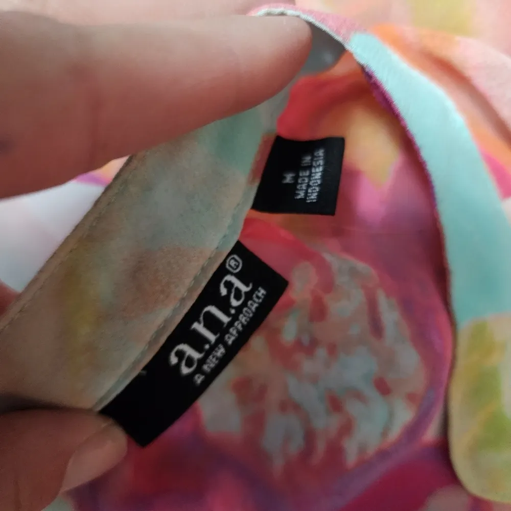 a.n.a coral aqua watercolor floral peasant blouse size medium - Image 6