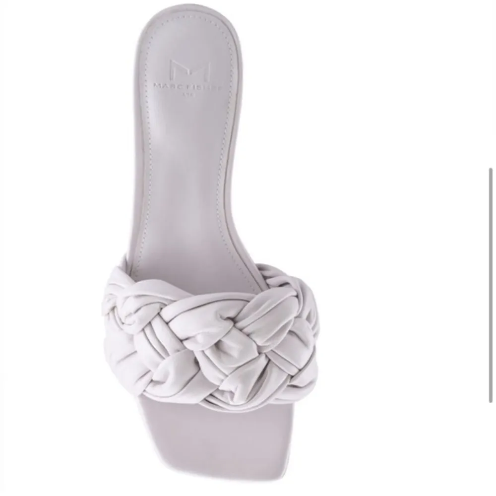 NIB Marc Fisher LTD Leather White/Grey Cerita Slide Heel Sandals Nude Bottom - Image 6