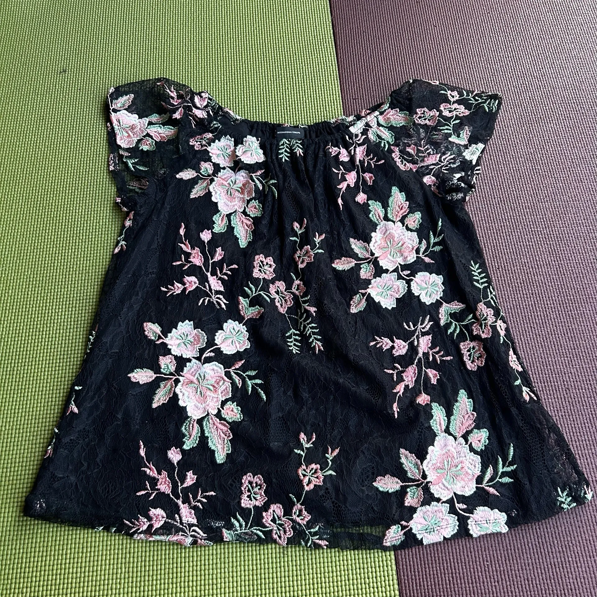 Floral Blouse - Image 5
