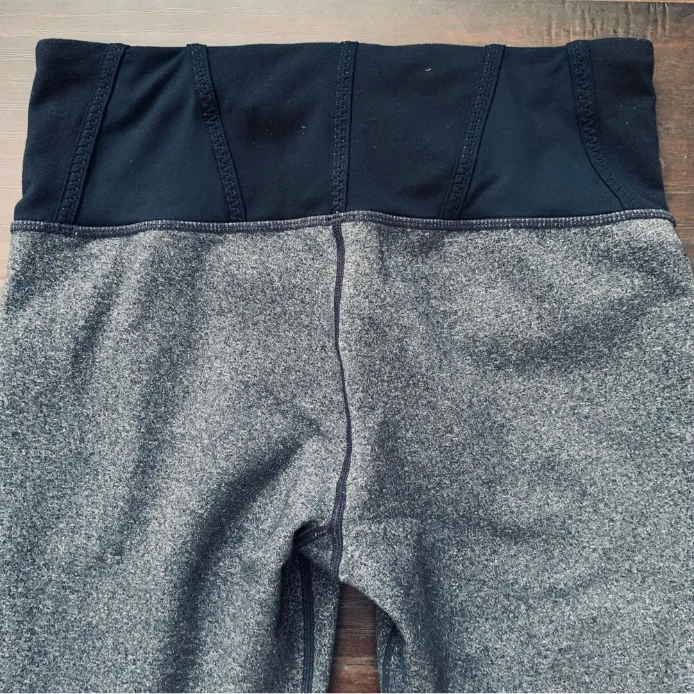 Lululemon Heathered Black Tadasana Back Slit Crop Leggings Tights | Size: 6 - Image 2