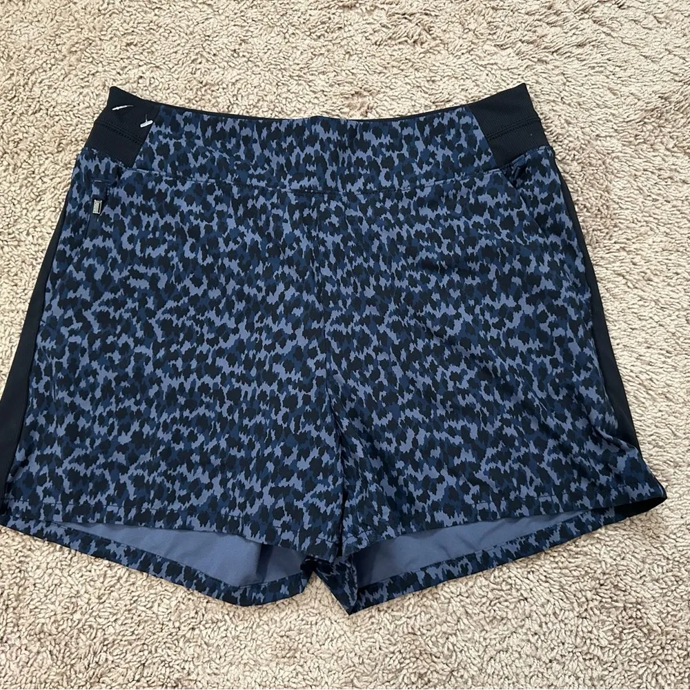 Athleta Shorts Navy Blue/Purple Brooklyn Printed Allure Sportswear Size 8 - Image 3