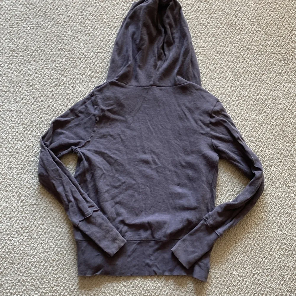 Eyeshadow Grey Hoodie Full Zip Sweater Size Small Feminine Gothic Lace Trim GUC - Image 7