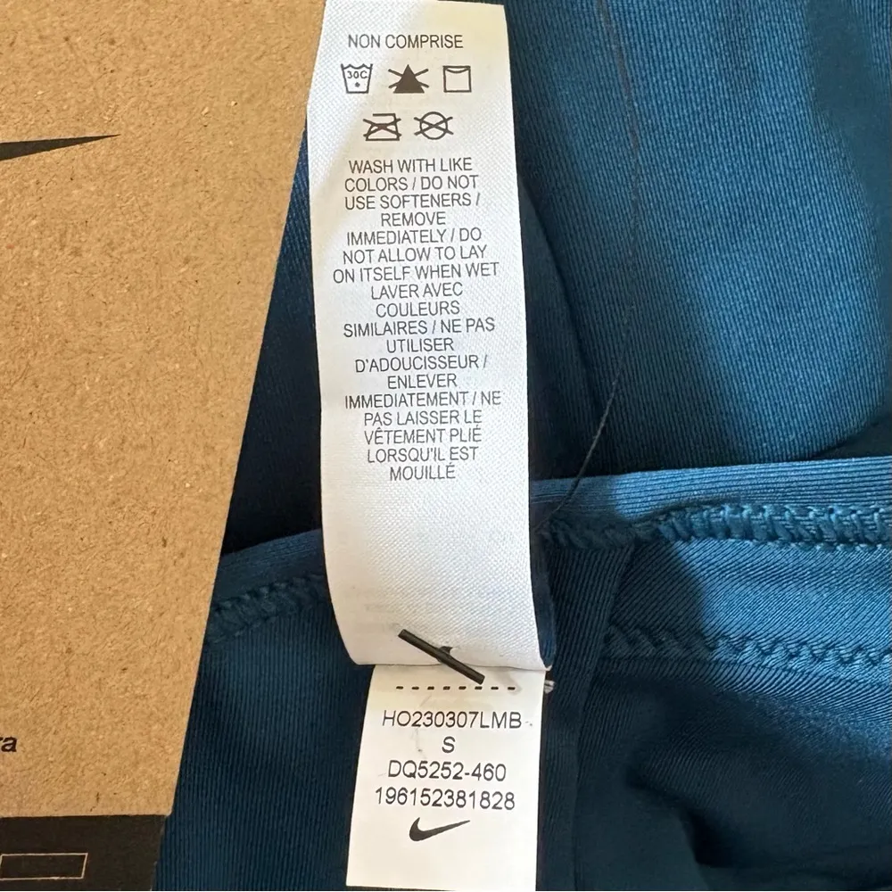 NEW Nike Pro Dri-Fit Medium Support Non-Padded Graphic Sports Bra size S Teal - Image 6