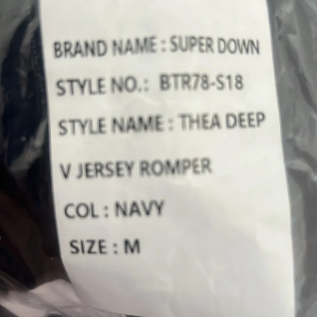 Superdown Thea Deep navy romper  NWT - Image 5