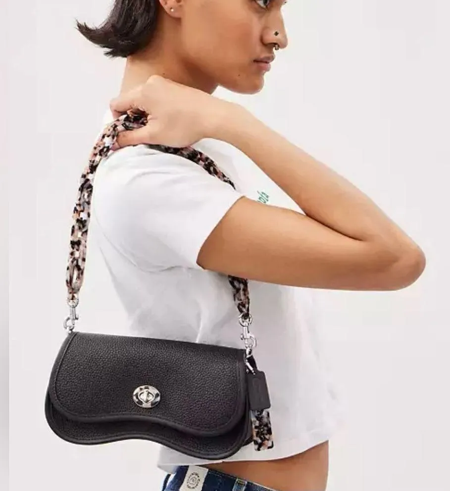 Coach NWT  Coachtopia Leather Micro Wavy Dinky Bag n Black - Image 4