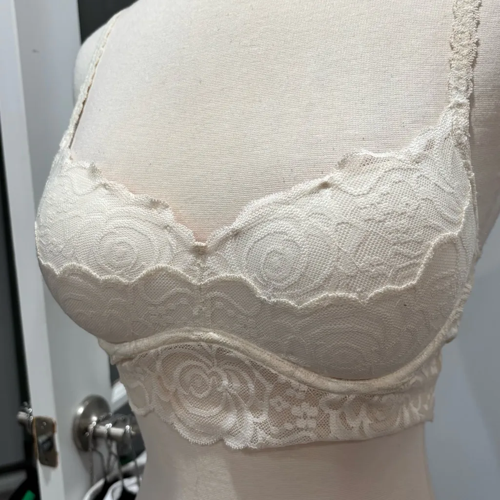 Victoria’s Secret PINK Ivory Cream Lace Push-up Bralette - Image 4