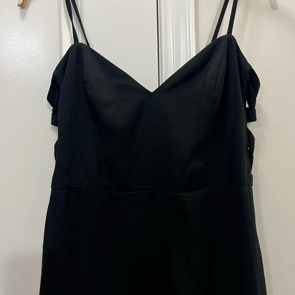 THEIA Black Side Panel Gown Size 8 US $270 - Image 3