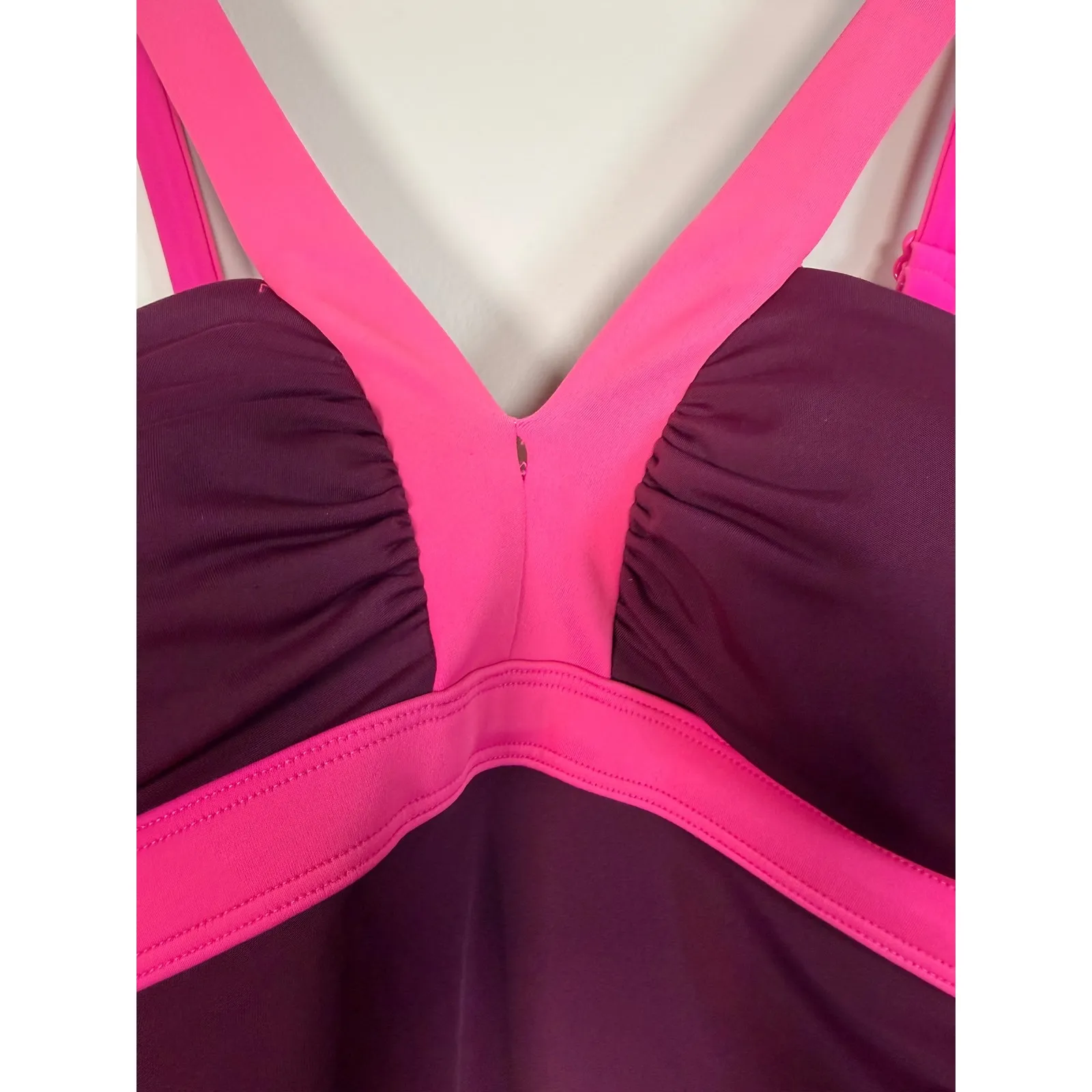 Boden Women Plum Pink Ruched One Piece Swimsuit Bathing Suit Size 8 Halter Purple - Image 2