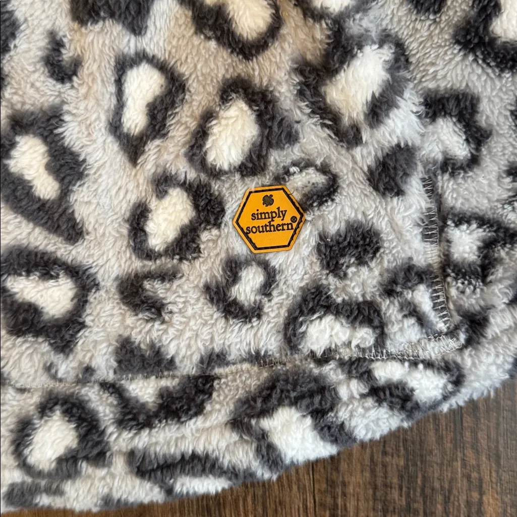 Simply Southern Gray and Pink Fleece Pullover - Image 4