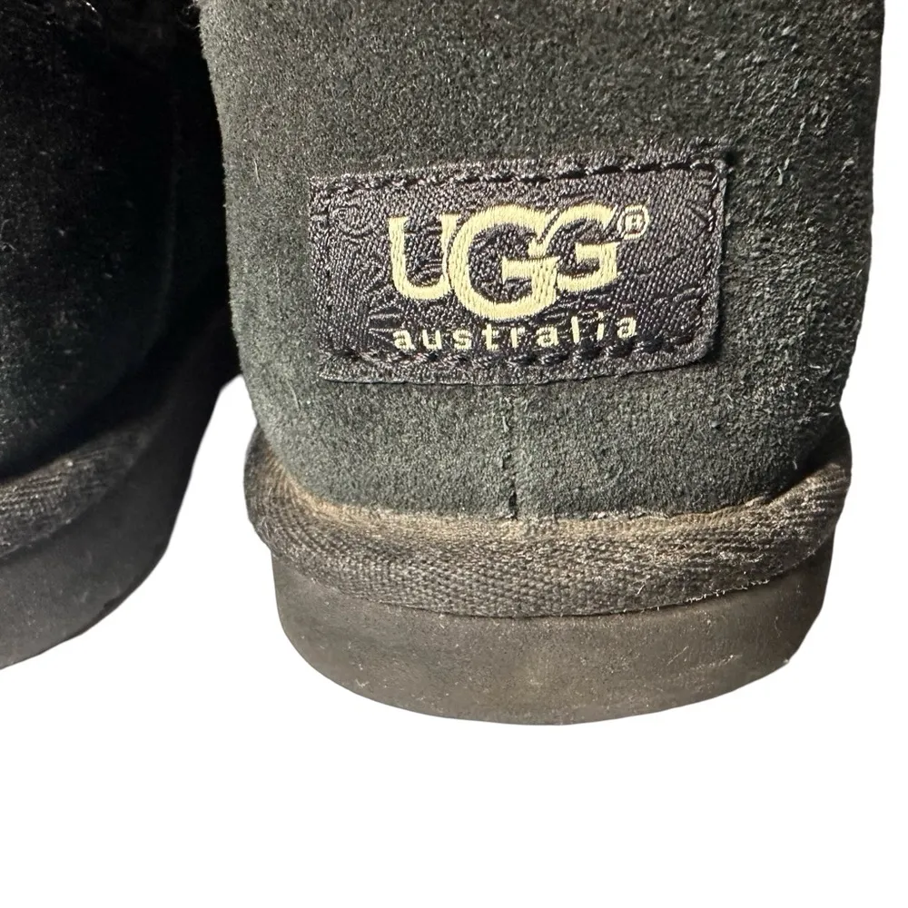 UGG Australia  Women's CAMBRIDGE Black Suede Knit Size 6 - Image 6