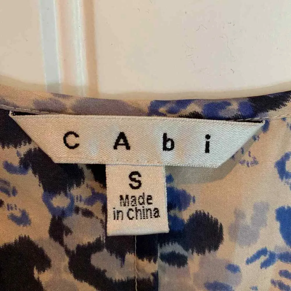 CAbi Sz S Top Blouse Silk Cascading Ruffle Blue Leopard Animal Print Sleeveless - Image 4