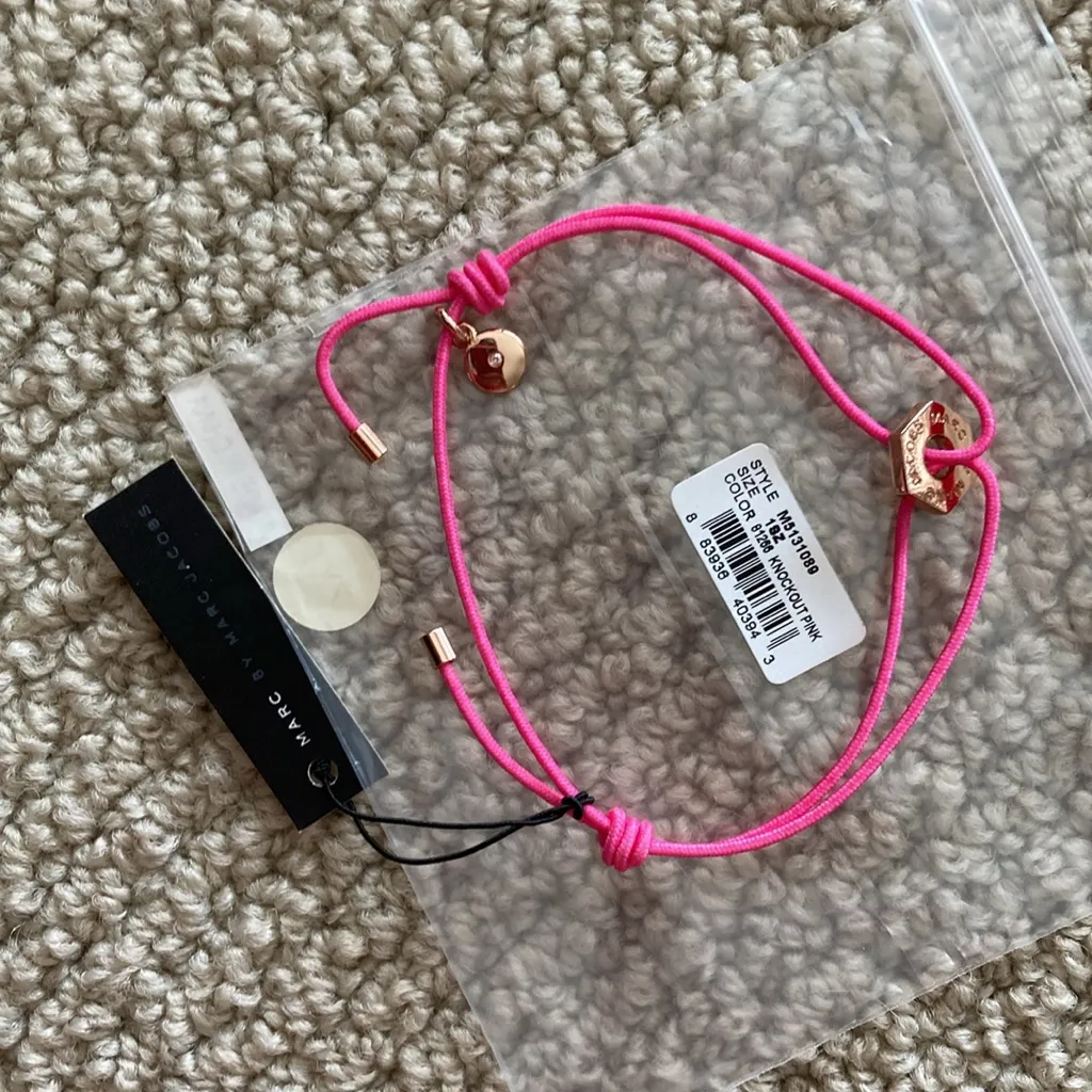 NEW Marc by Marc Jacobs Threaded Bracelet Knockout Pink Hot Rose Gold Hardware - Image 5