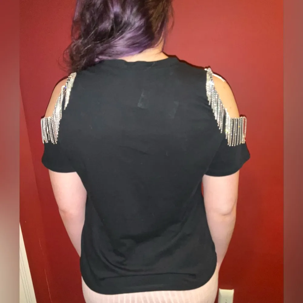 Cold Shoulder Finge Top Black Size L - Image 8