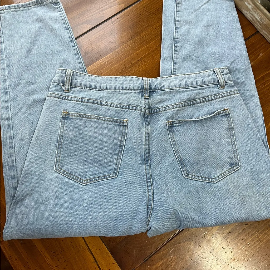 Light Blue Denim High Rise Mom Jeans - Image 4