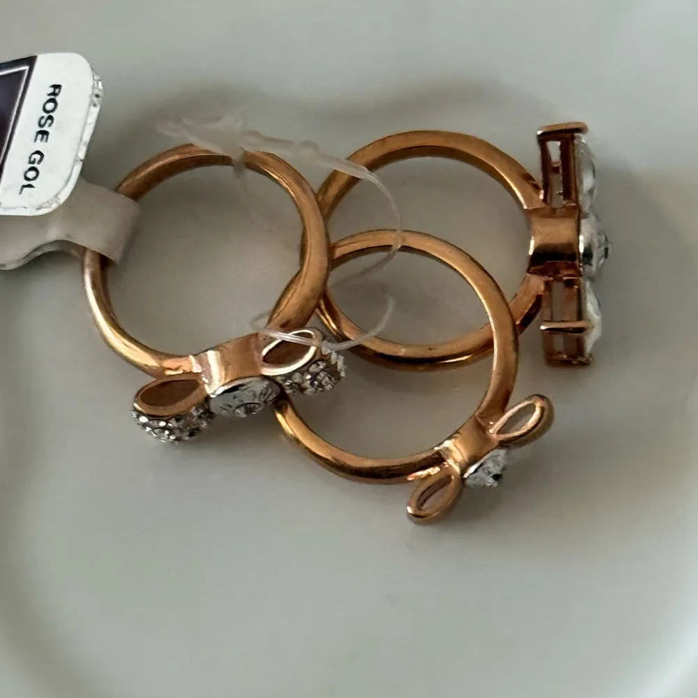 Henri Bendel Bow Stack Ring Set – New with Tags, Size 6 - Image 5