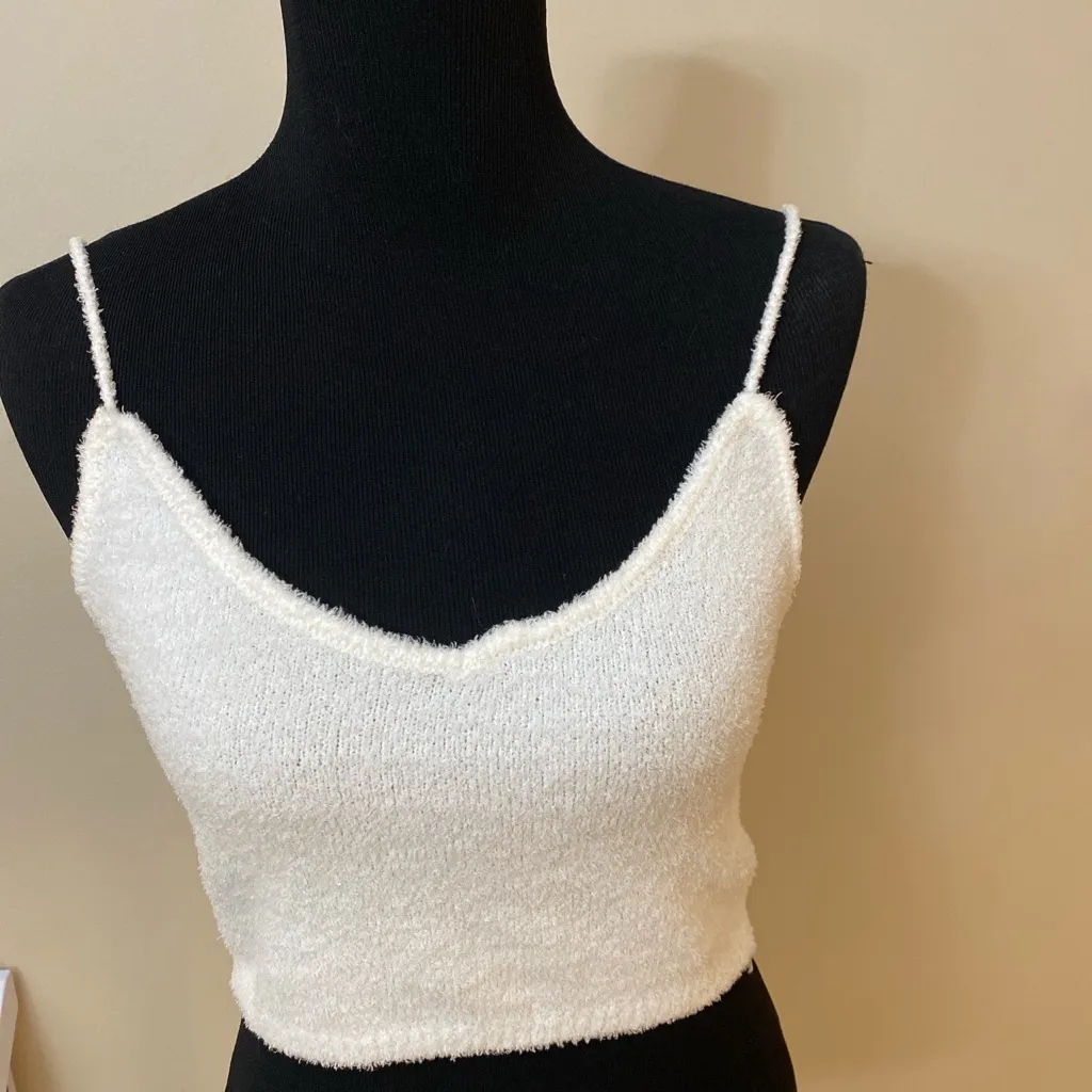Garage White Textured Teddy V Neck Pull Over Cropped Tank Top - Image 2