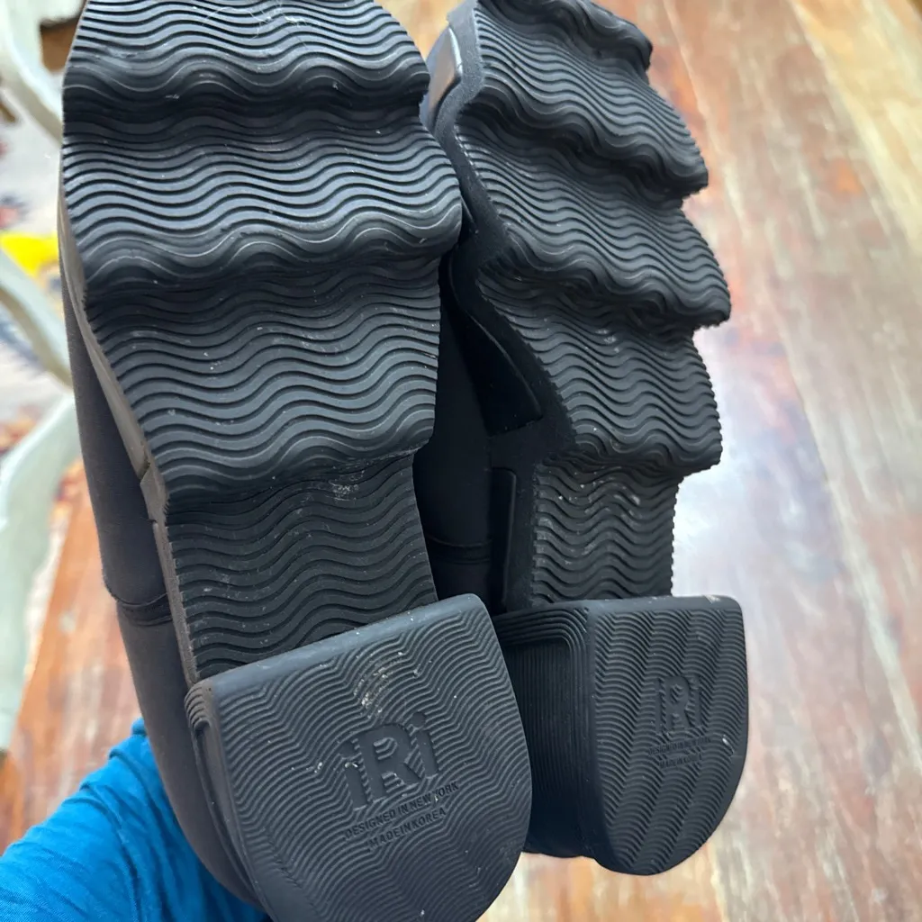 iRi Black Slip - Image 11