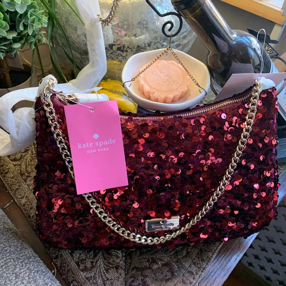 Authentic KATE SPADE Sequins top zip Clutch/shoulder/Crossbody - Image 8