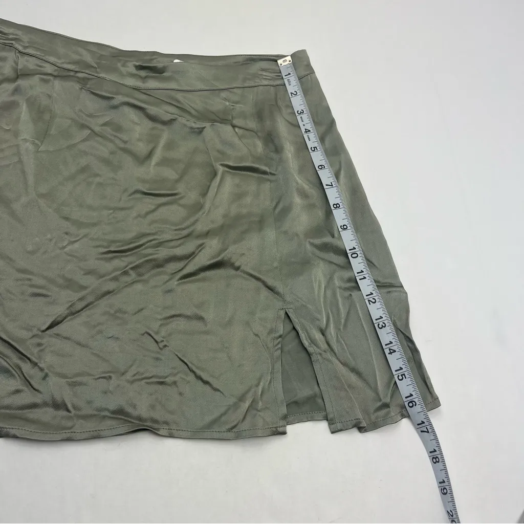 L*Space Delta Metallic Skirt Mini With Slit‎ Light Olive Size Large Womens NEW - Image 10