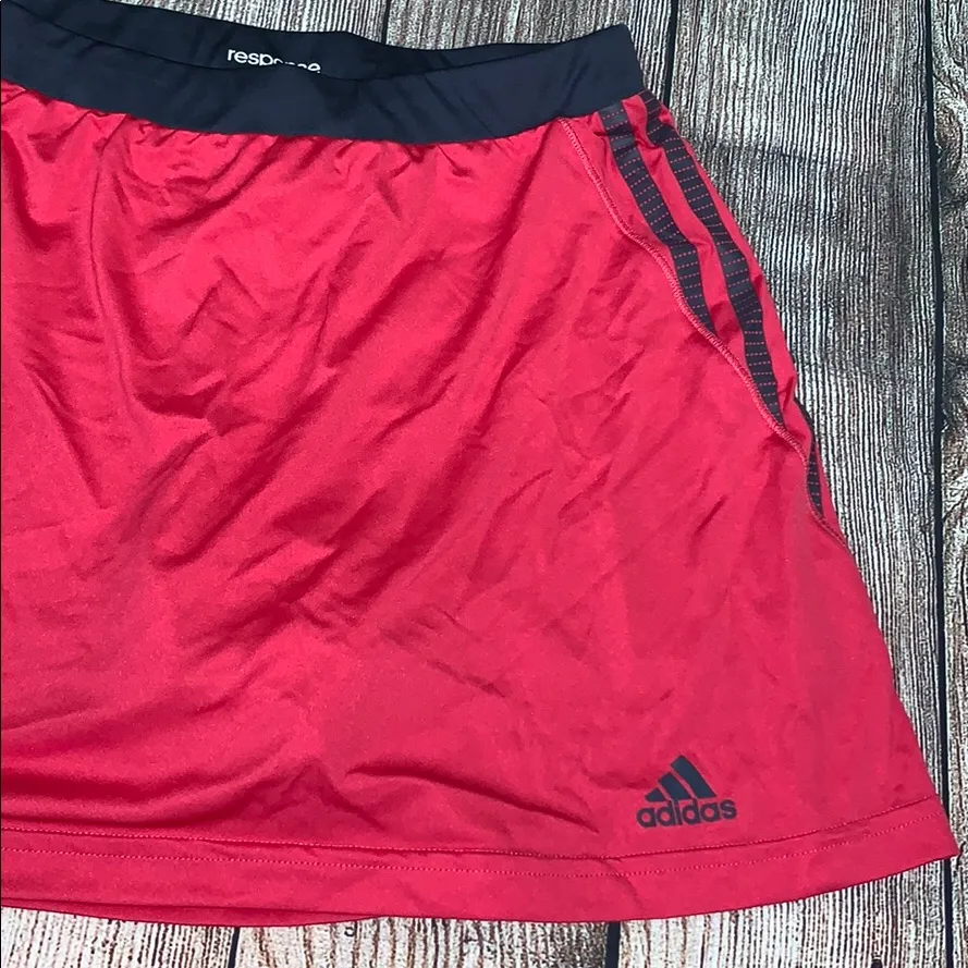 Size XL adidas response with climalite short - Image 3