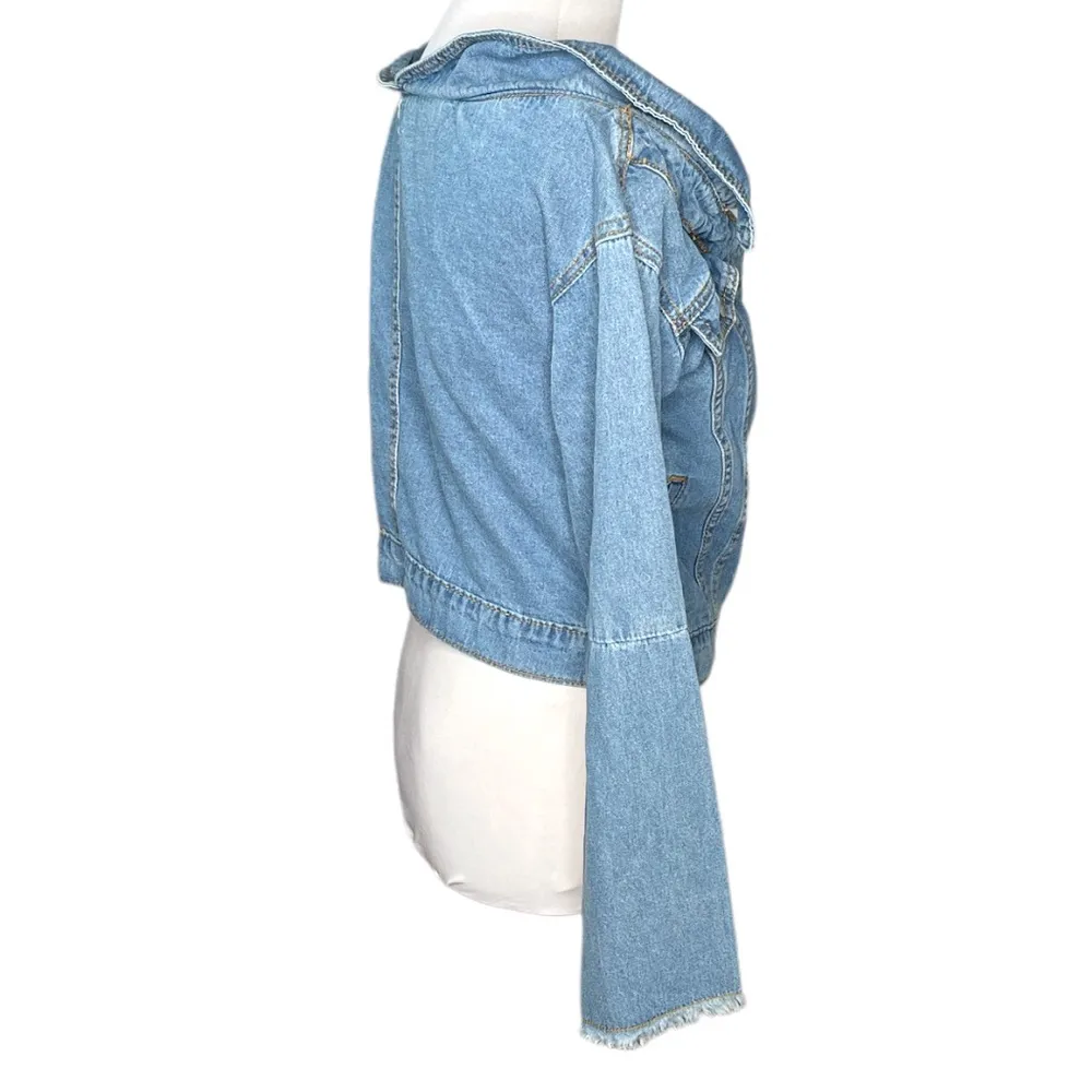 Mustard Seed  Cold Shoulder Cropped Jean Jacket Blue Size Small - Image 4