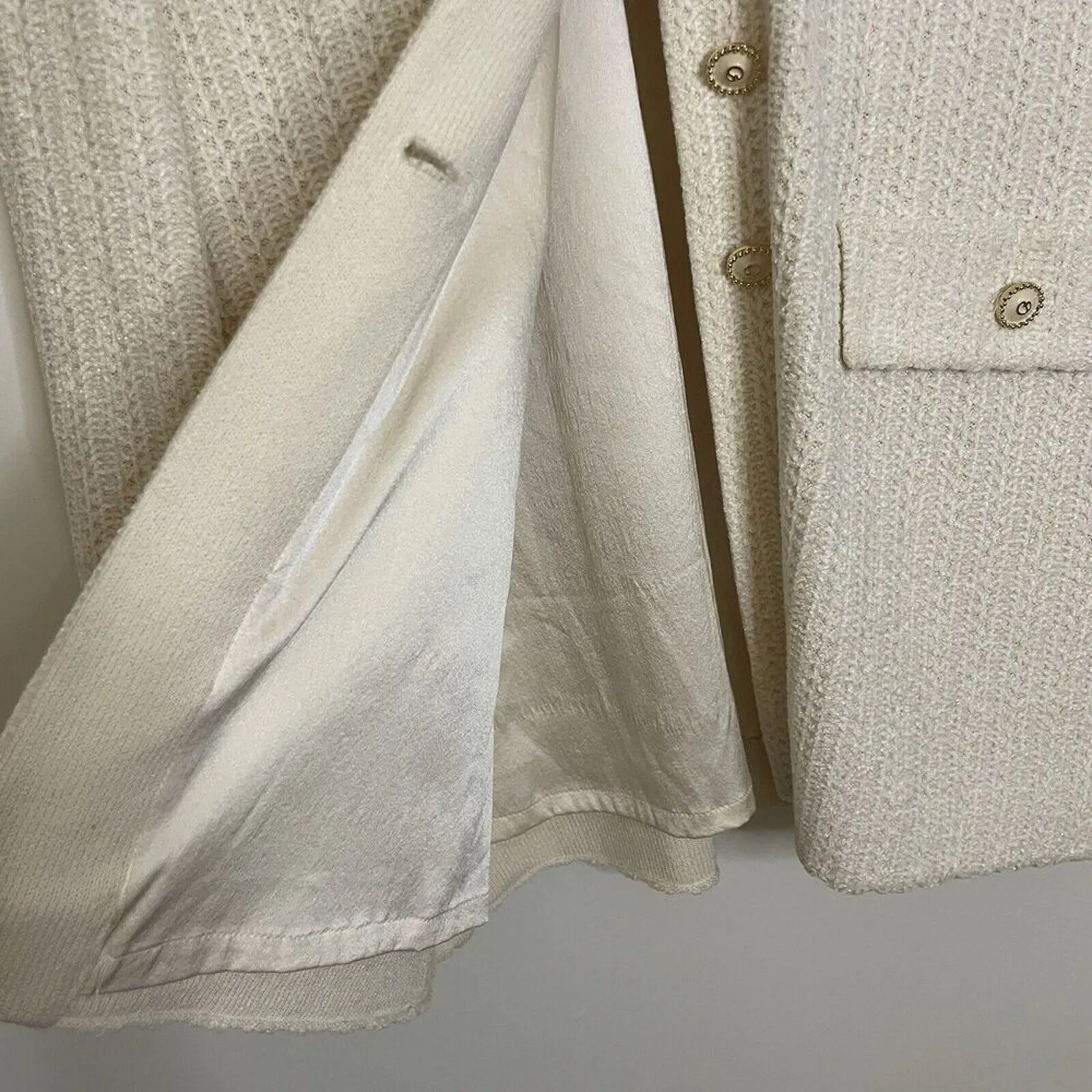 St John Collection Tweed Jacket Size Medium Button Knit Ivory USA Shoulder Pads - Image 4