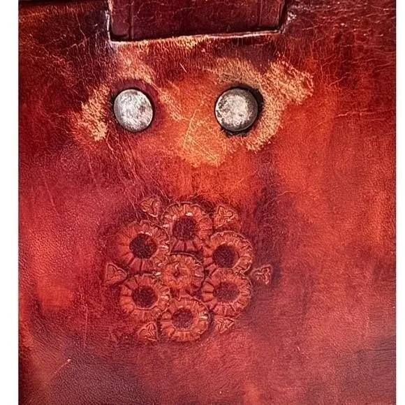 True Vintage 60's Hand Tooled Stitched Leather Crossbody Western Boho Saddle Bag - Image 2