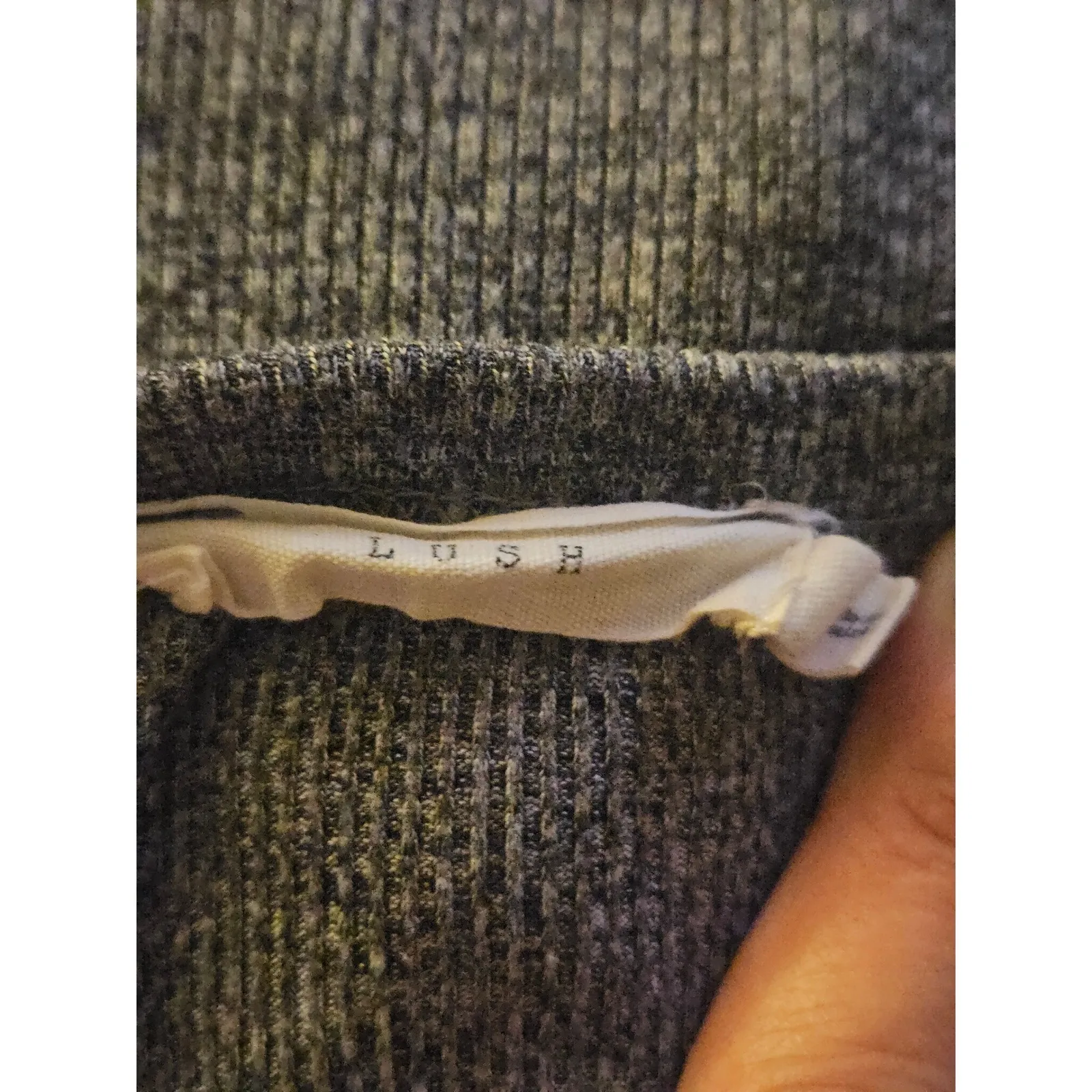 LUSH Ribbed Knit Long Sleeve Top Seamed Detail Cutout Neck Charcoal Grey M - Image 4