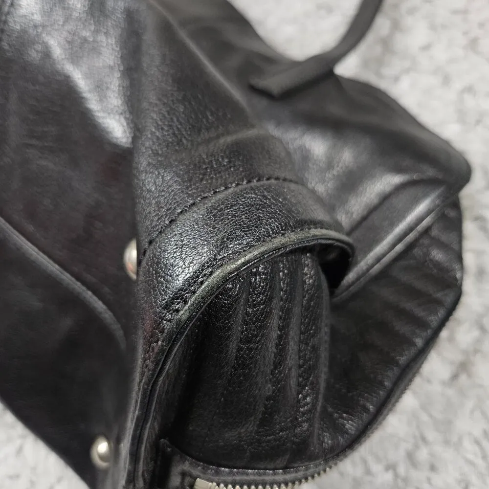 READ Alexander McQueen Leather Skull Padlock Zip Around Biker Bag Black - Image 6