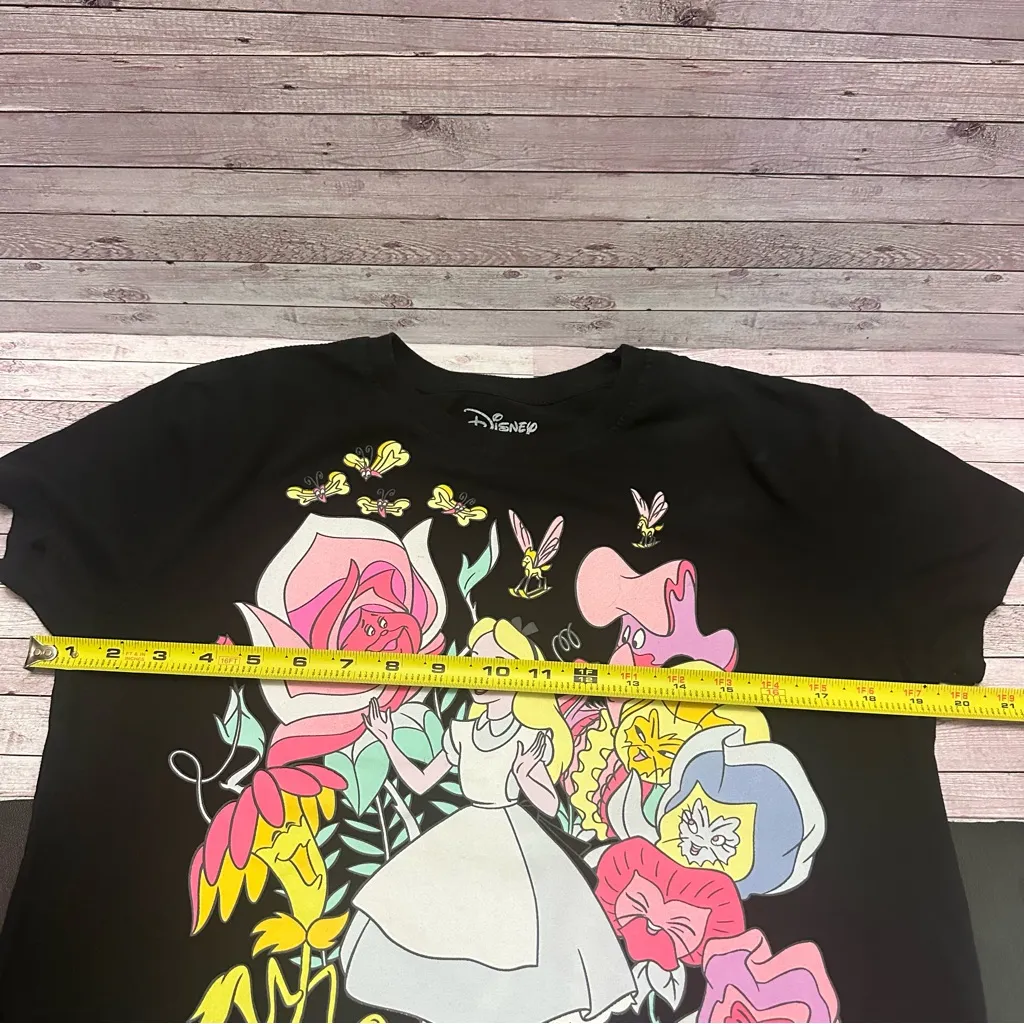 Disney Alice in Wonderland Black Tee with Floral Design M - Image 6